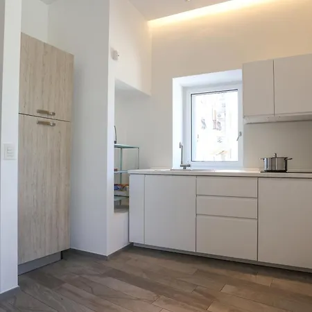 Casa Almika Castello Svevo Apartment * Барі