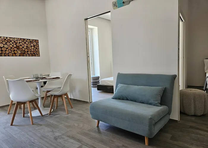 Apartament New Opening! - Laus Castello Svevo Design 1 *