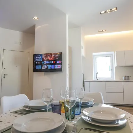 New Opening! - Laus Castello Svevo Design 1 Appartement *